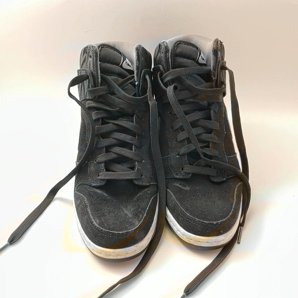 NIKE VGUC SKY-HI DUNK SIZE 7.5 Black/Anthracite